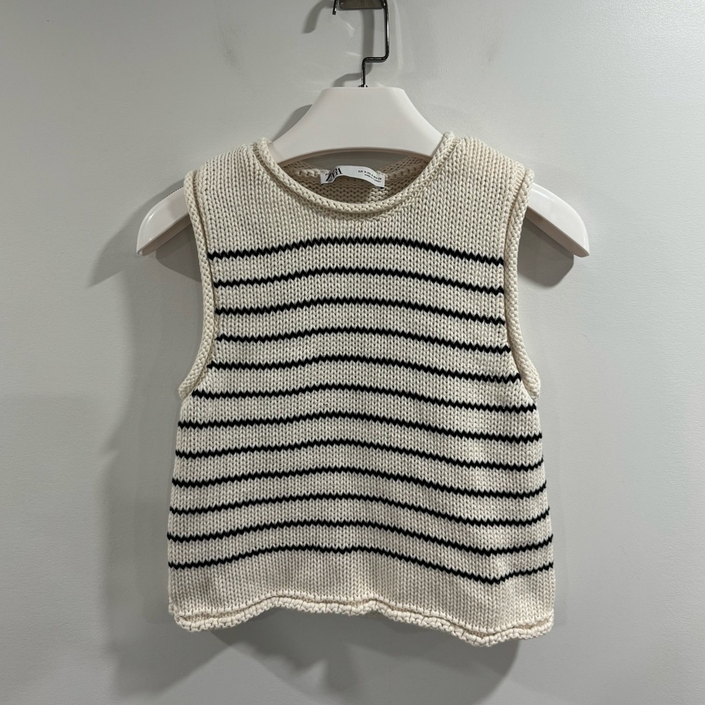Zara Women Sweater Vest Size Small